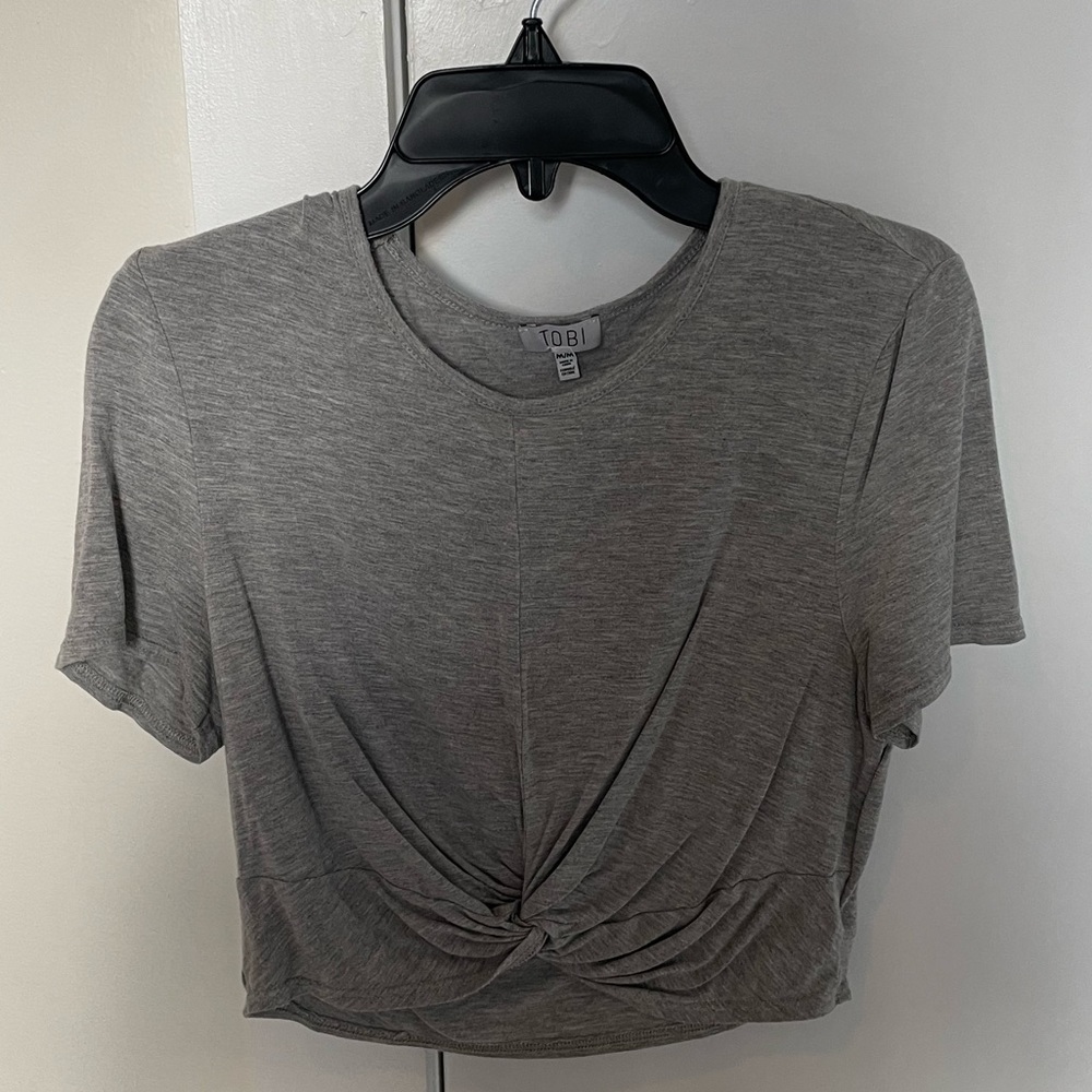 Tobi grey crop top tee